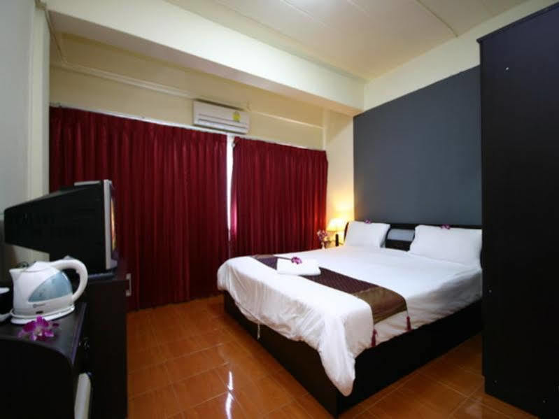 2Gether Guesthouse Karon 외부 사진